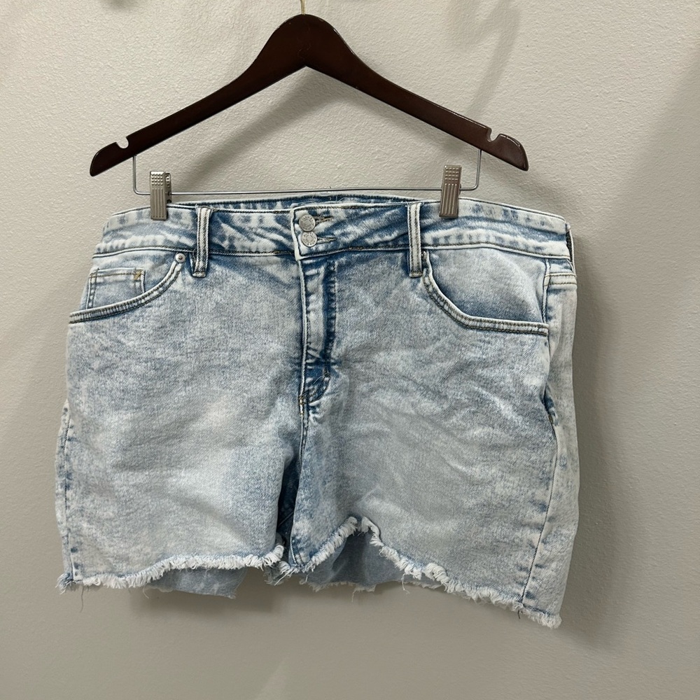 Ava & Viv Light Blue Jean Shorts